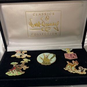 Disney Classics Collection Pin Set